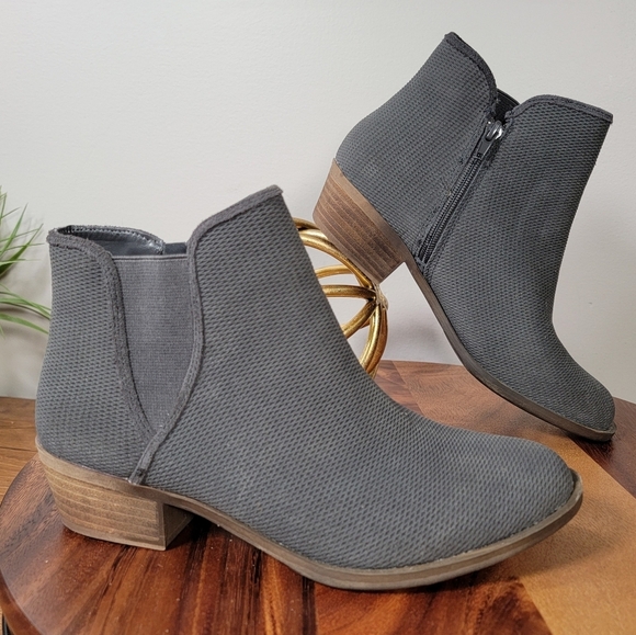 NEW Kenzie Gerona Dark Gray Ankle Boots Women's Size 9 - Picture 8 of 15